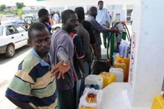 Gabon : Grève à  l'Onep, l'essence commence à  devenir rare à  Libreville